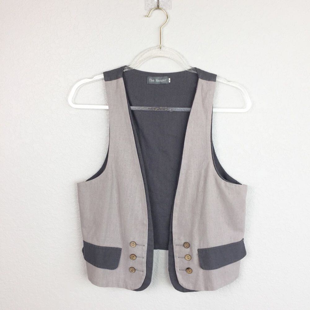 • THE HANGER • Two-tone Vest